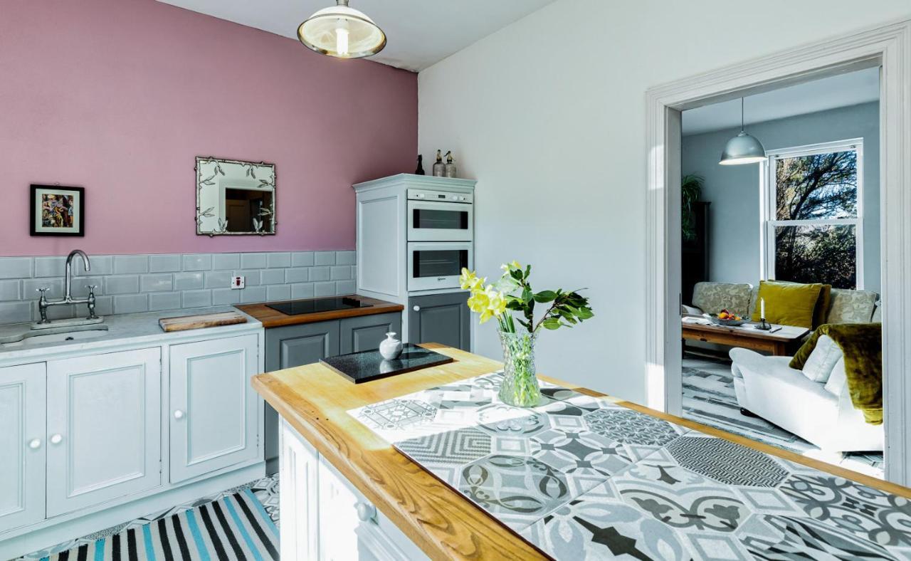 Granville House Apartments And Garden Suites Ballyferriter Εξωτερικό φωτογραφία