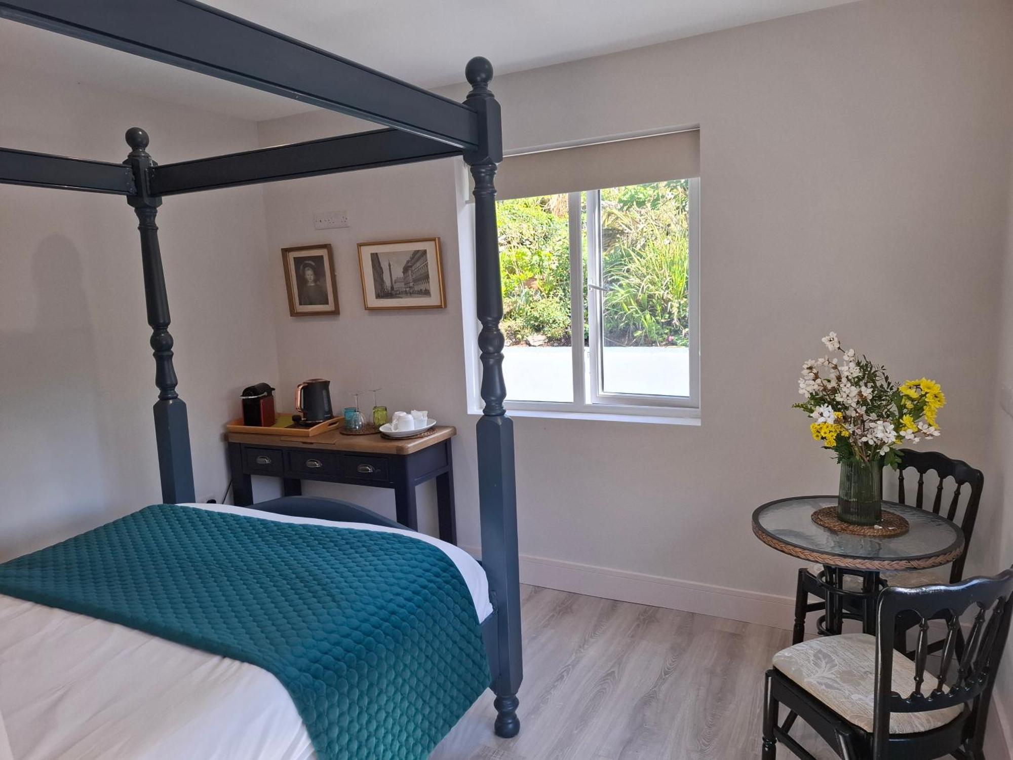 Granville House Apartments And Garden Suites Ballyferriter Εξωτερικό φωτογραφία