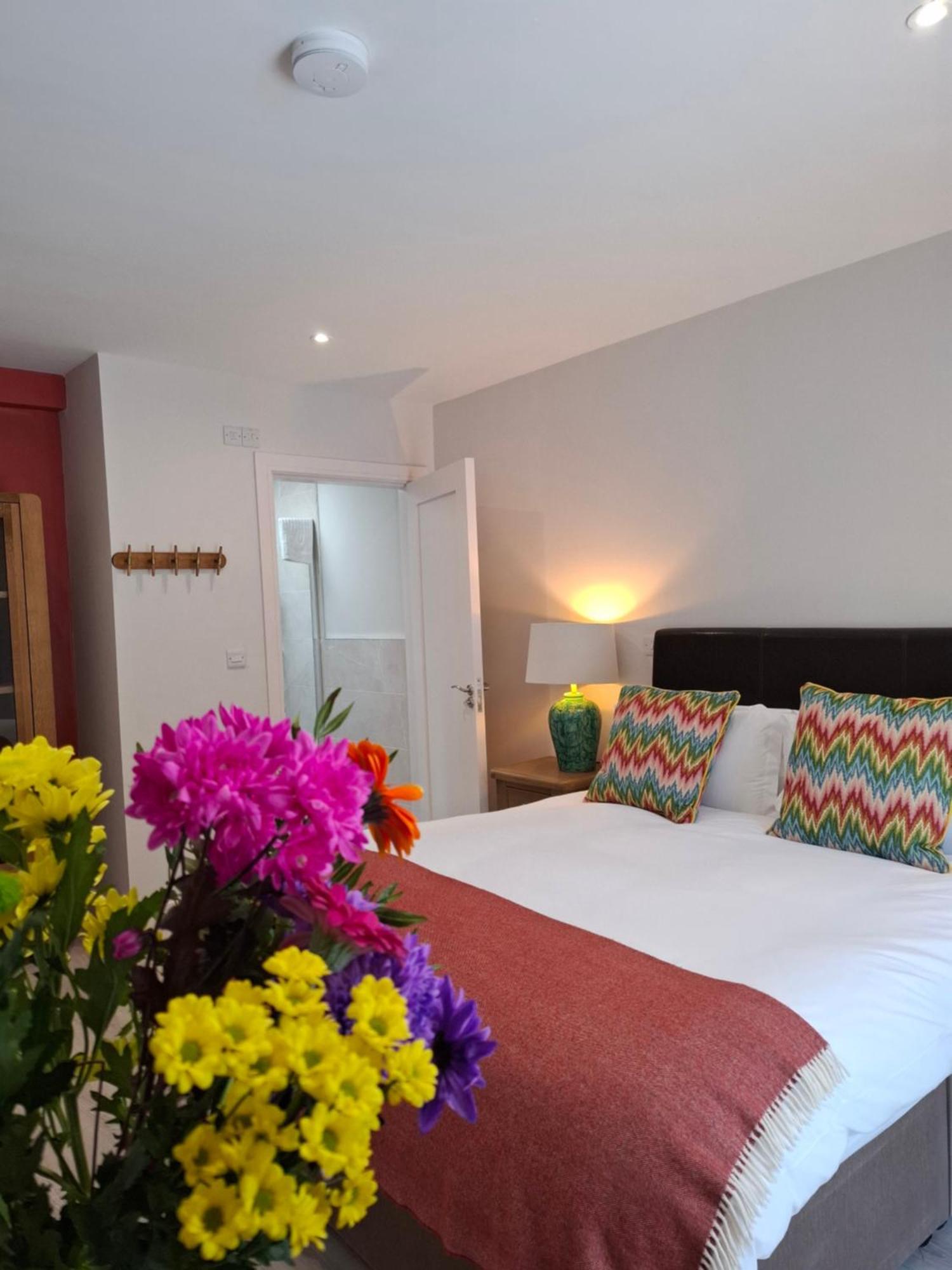 Granville House Apartments And Garden Suites Ballyferriter Εξωτερικό φωτογραφία